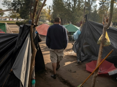 Acampamento de imigrantes em Ciudad Juárez, México Paul Ratje