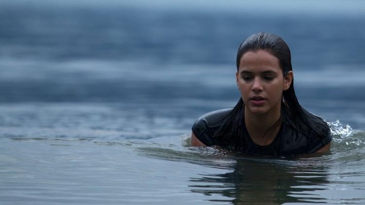 Bruna Marquezine surge nadando (!!!) em Vou Nadar Até Você - Elo Company/Divulgação