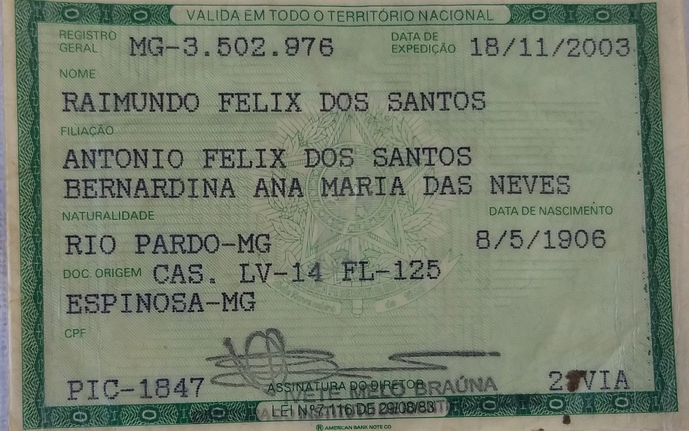 A identidade revela: Seu Raimundo fará 113 anos no dia 8 de maio — Foto: Alex Araújo/G1