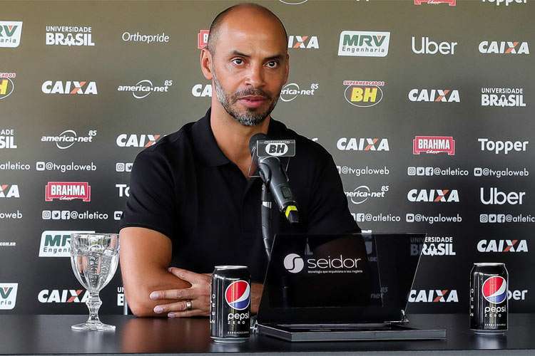 Marques espera jogo duro contra uruguaios e diz que Atltico vai fazer contrataes pontuais para a Libertadores
