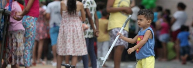 O evento, realizado no pátio da igreja católica do bairro, foi organizado pela Funerária Santa Luzia MG em parceria com cerca de 20 outras empresas do comércio local