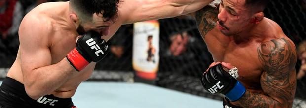 Peso pena Edson Barboza vence por nocaute em Milwaukee